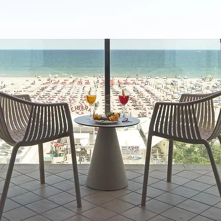 Hotel Regina Fronte Mare Rimini Exterior foto