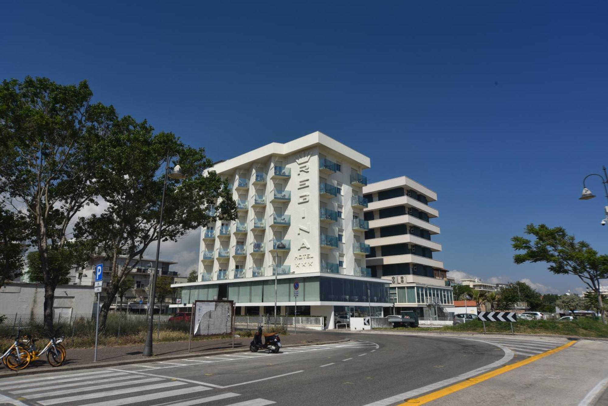 Regina Fronte Mare 3*