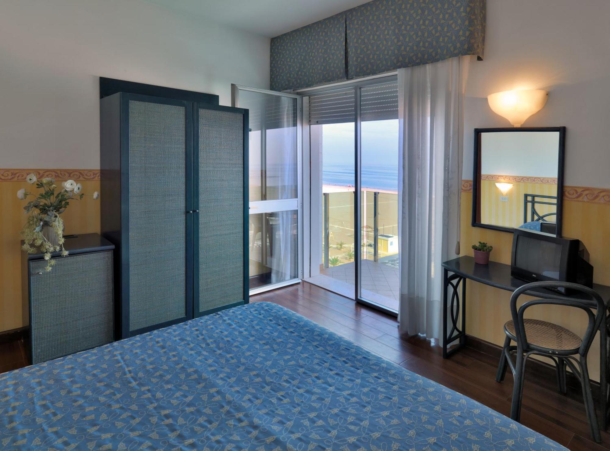 Regina Fronte Mare 3* Rimini
