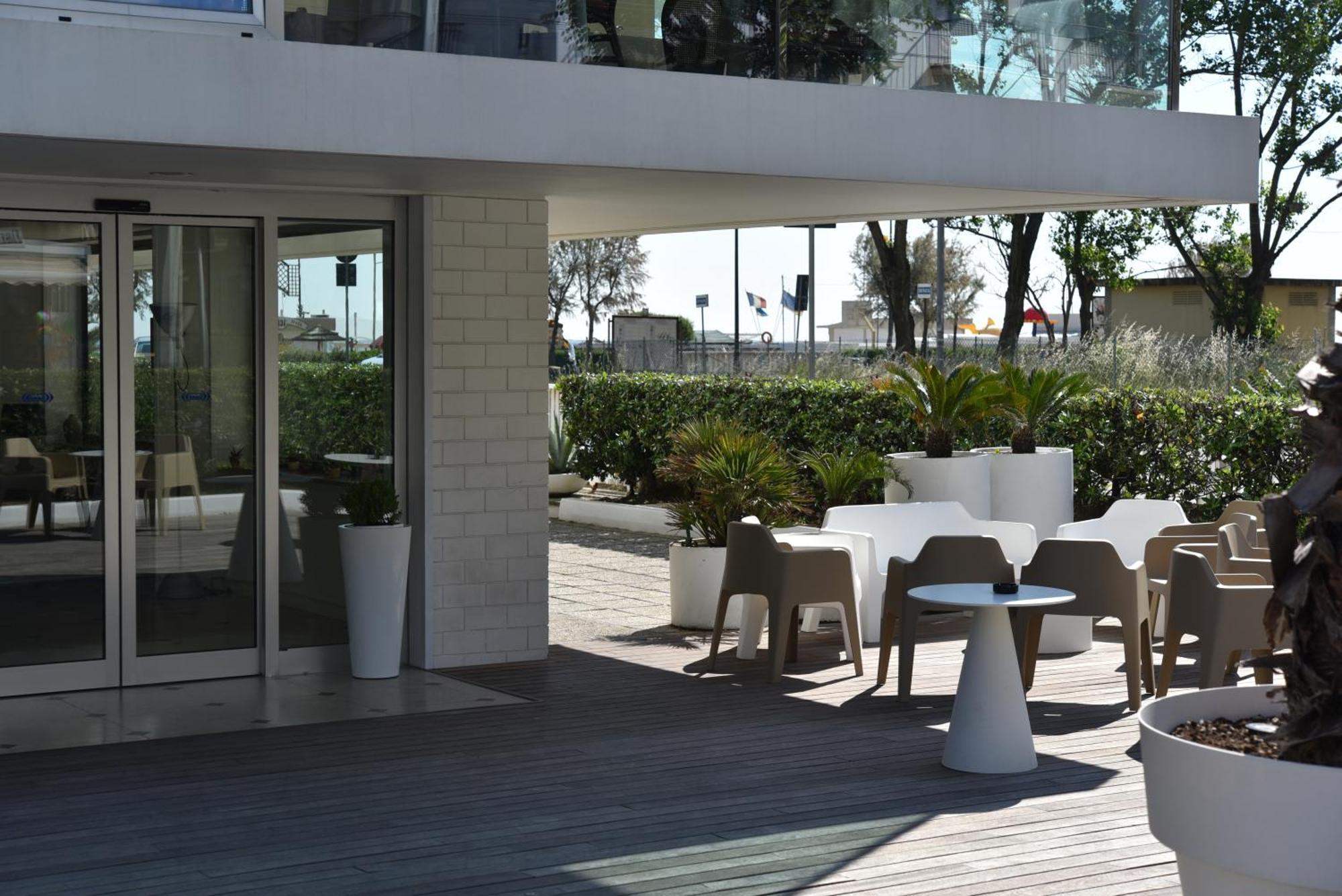 Hotel Regina Fronte Mare Rimini