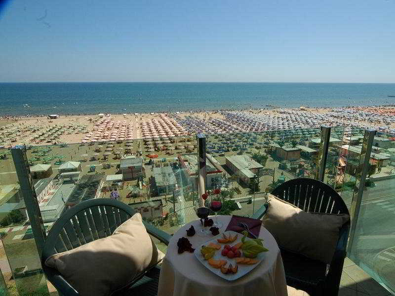 Hotel Regina Fronte Mare 3*